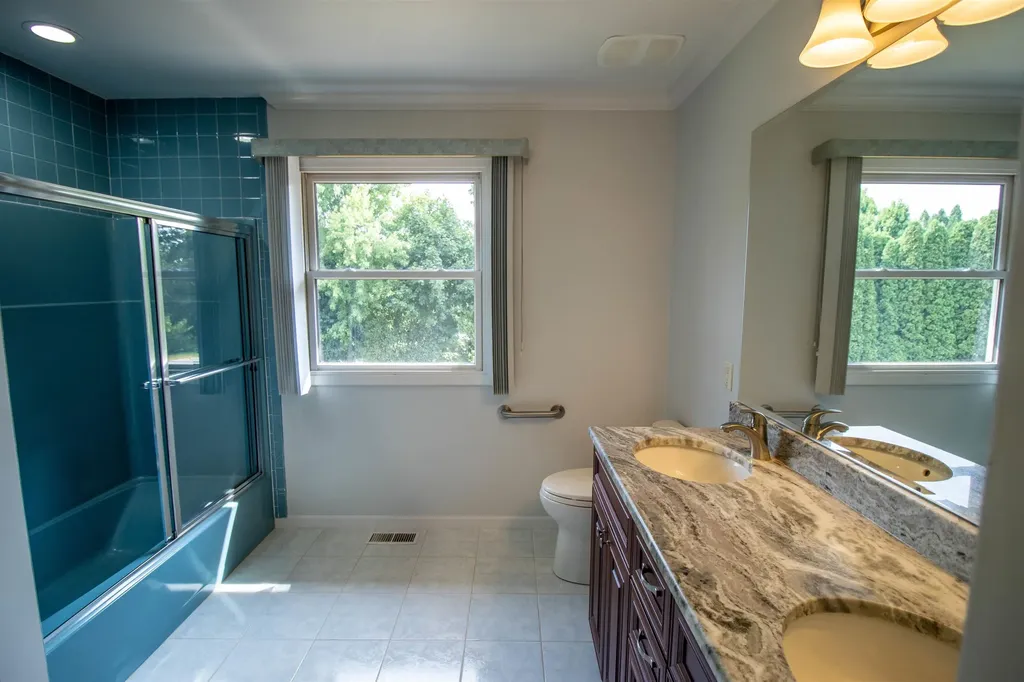 11651 Kings Charter Road Grand Blanc City MI 48439