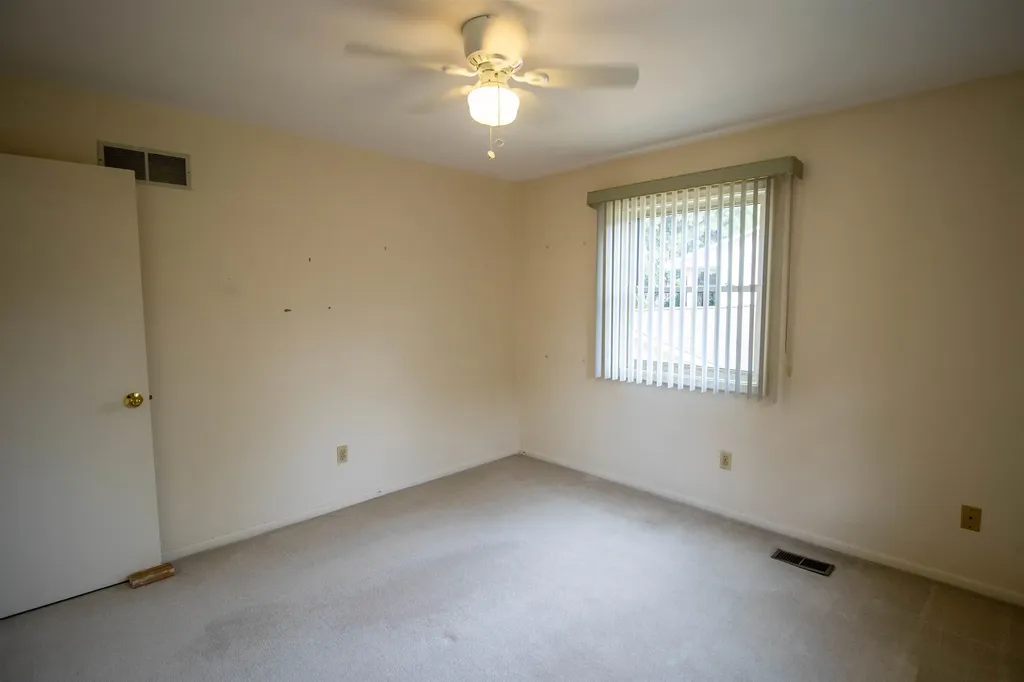 11651 Kings Charter Road Grand Blanc City MI 48439
