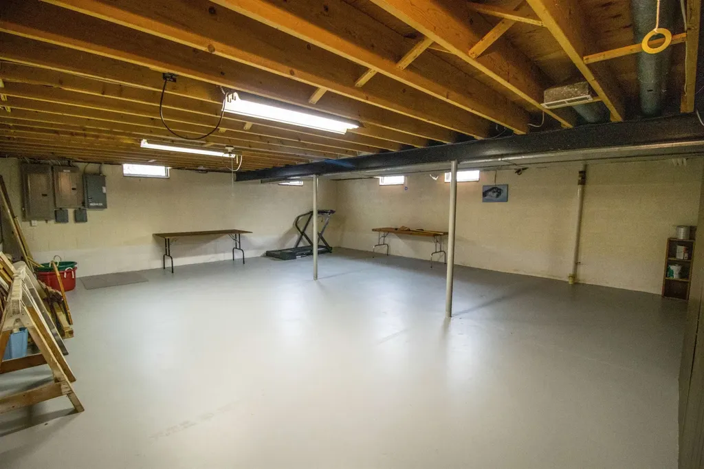 11651 Kings Charter Road Grand Blanc City MI 48439
