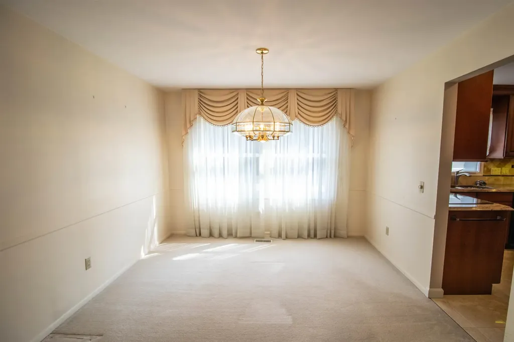 11651 Kings Charter Road Grand Blanc City MI 48439