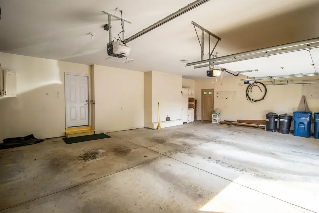 11651 Kings Charter Road Grand Blanc City MI 48439