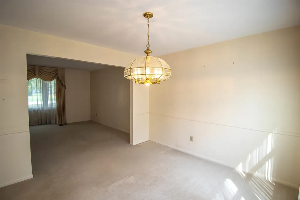11651 Kings Charter Road Grand Blanc City MI 48439