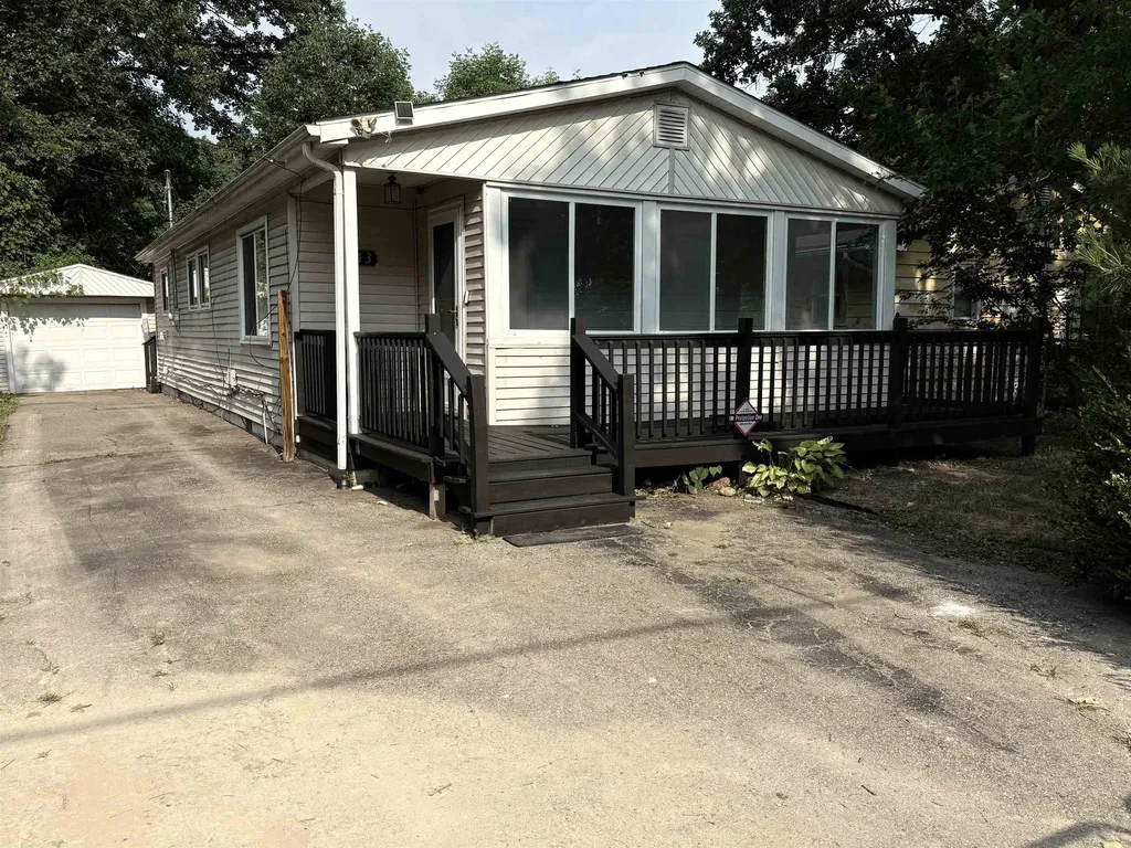3143 Maywood Drive Mt. Morris City MI 48504