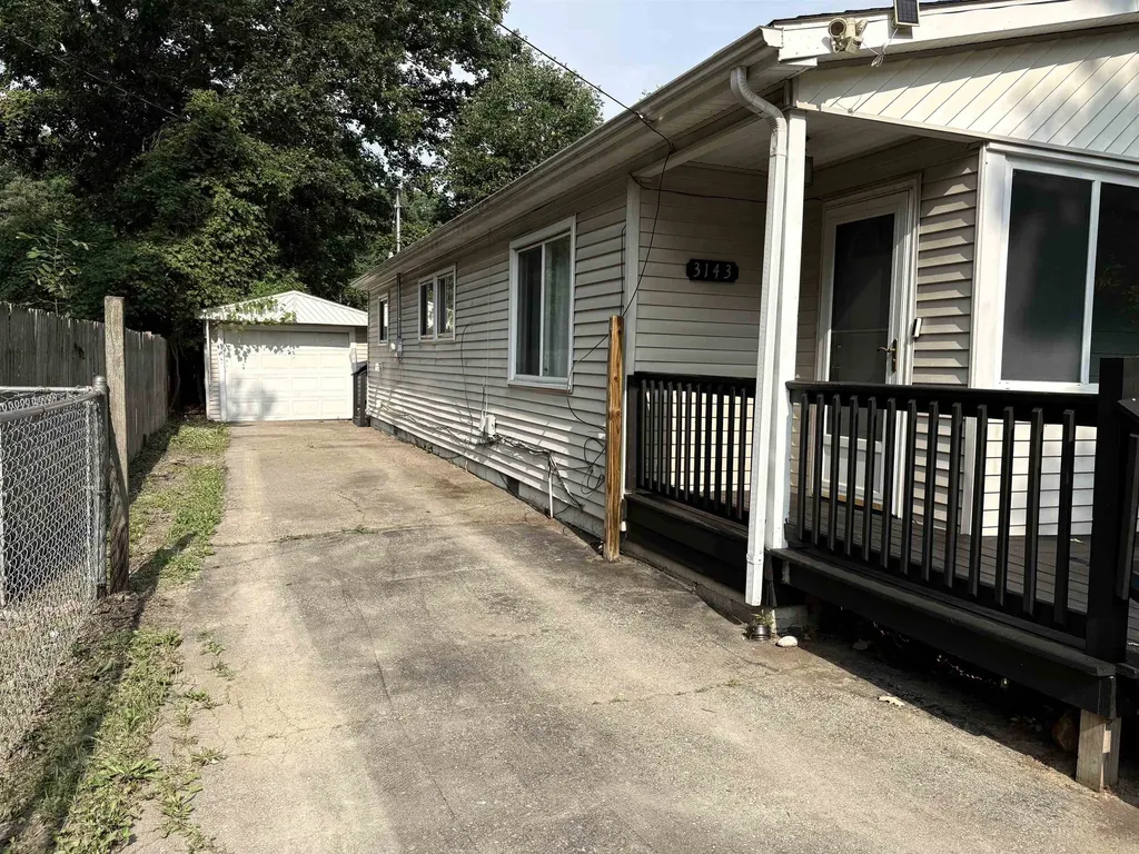 3143 Maywood Drive Mt. Morris City MI 48504