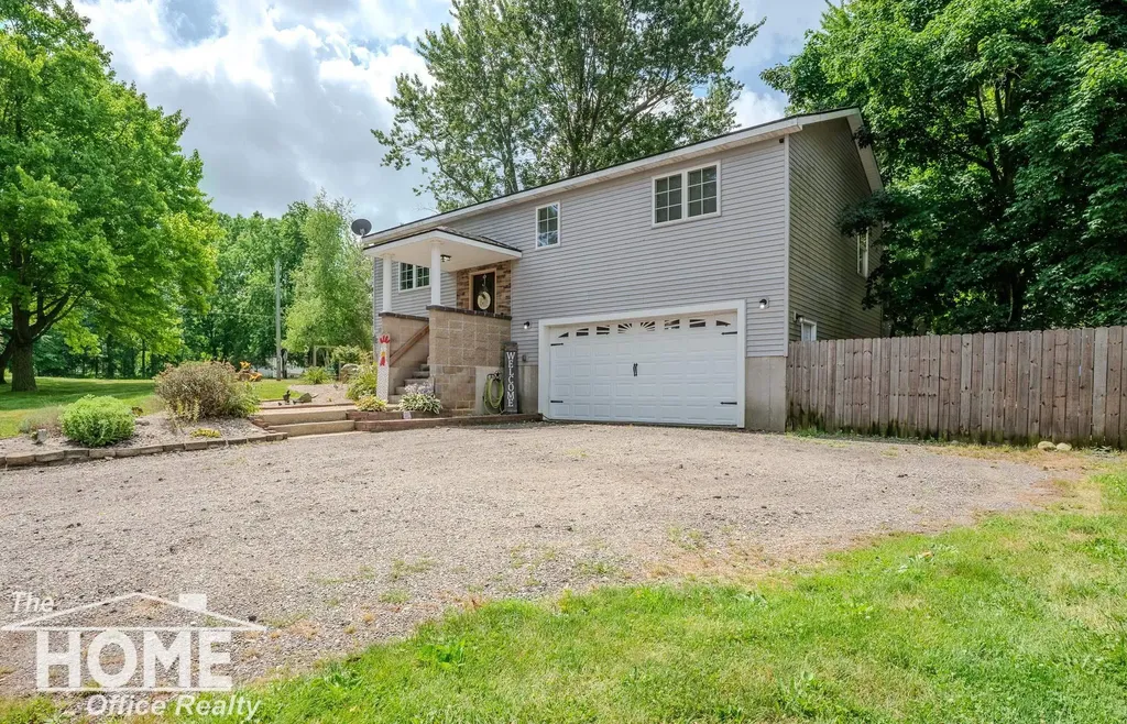 420 Sciota Street Laingsburg City MI 48848