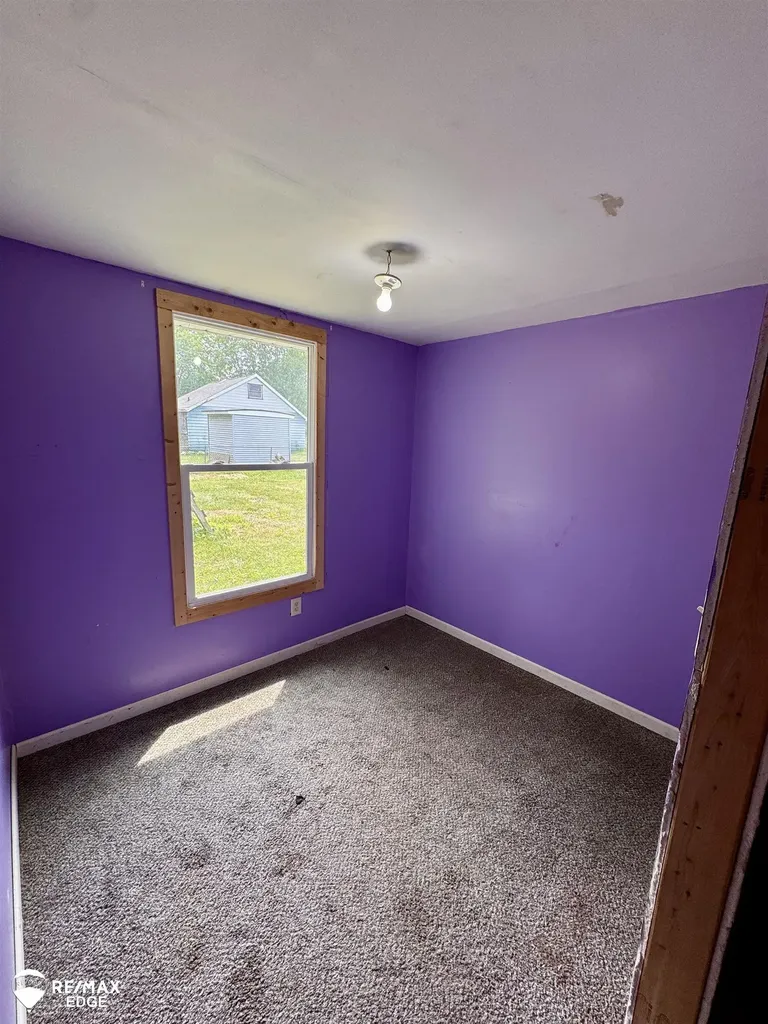 1418 W Juliah Avenue Flint City MI 48505