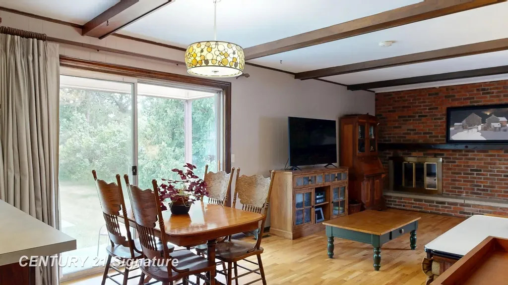 212 Cedarwood Drive Flushing City MI 48433