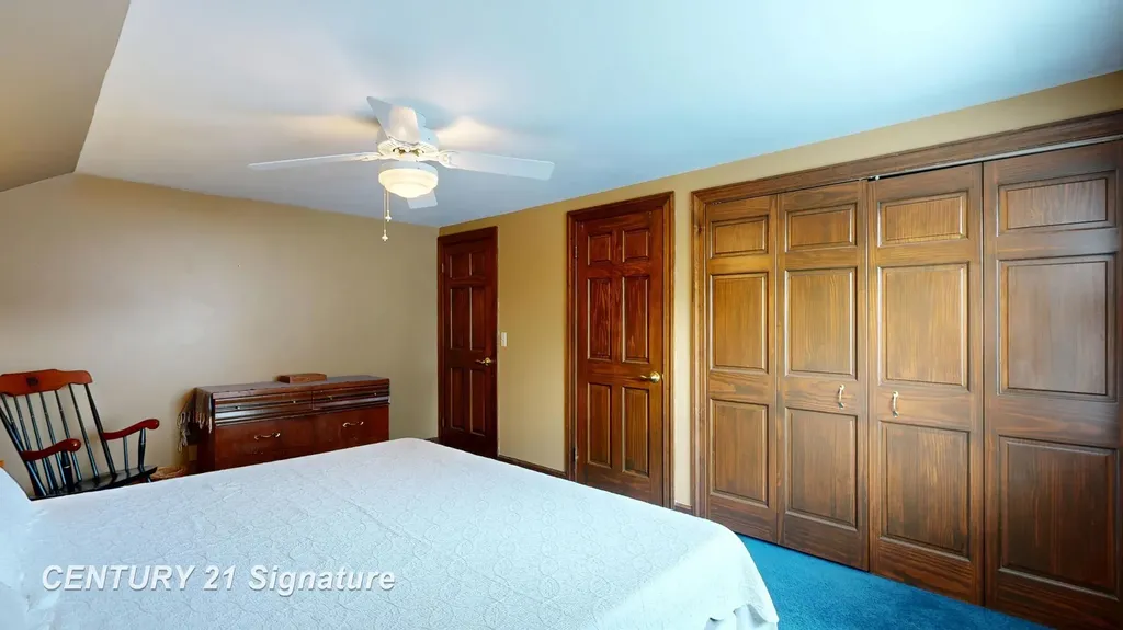212 Cedarwood Drive Flushing City MI 48433