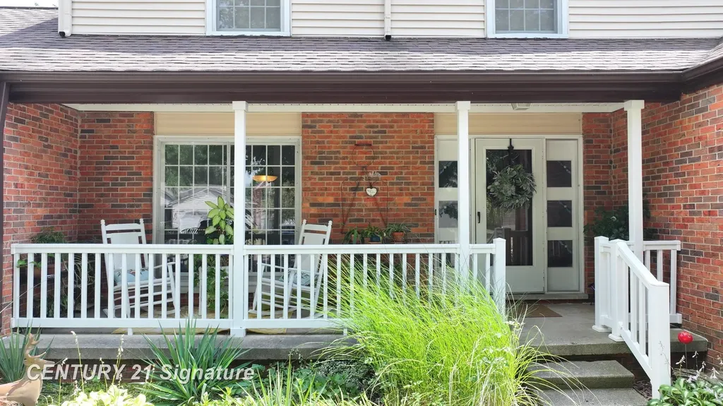 212 Cedarwood Drive Flushing City MI 48433