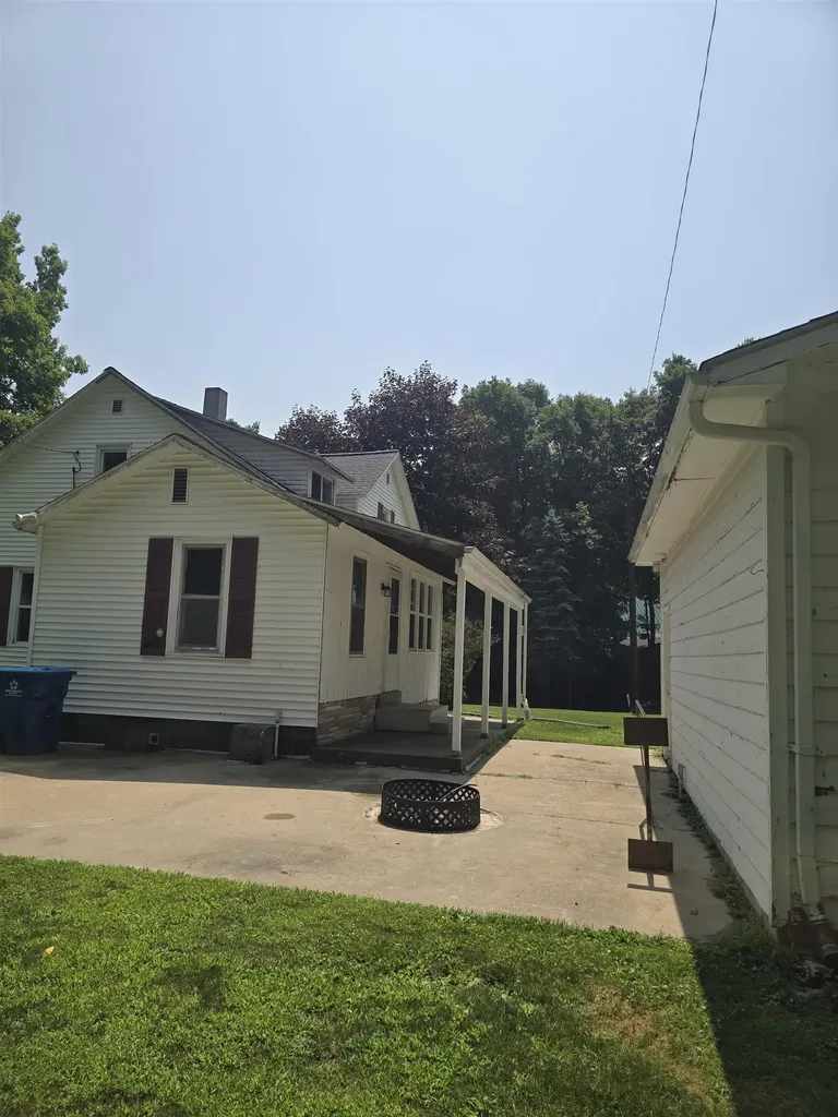 642 Wightman Street Vassar City MI 48768