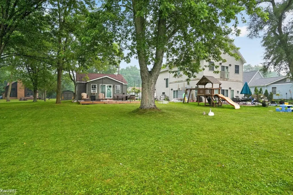 5521 Mabley Hill Road Hartland Township MI 48430