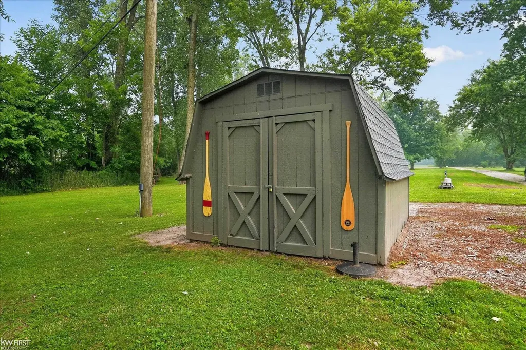5521 Mabley Hill Road Hartland Township MI 48430
