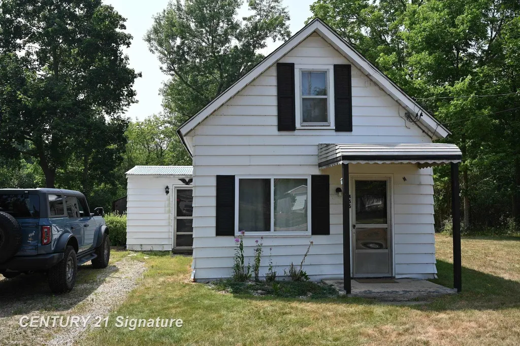 455 Deland Road Flushing City MI 48433