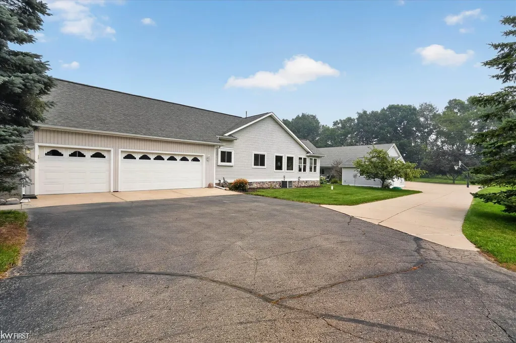 7110 Granger Drive Deerfield Township MI 48855