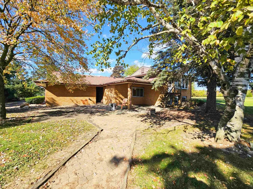 1143 W Wilson Road Vienna Charter Township MI 48420