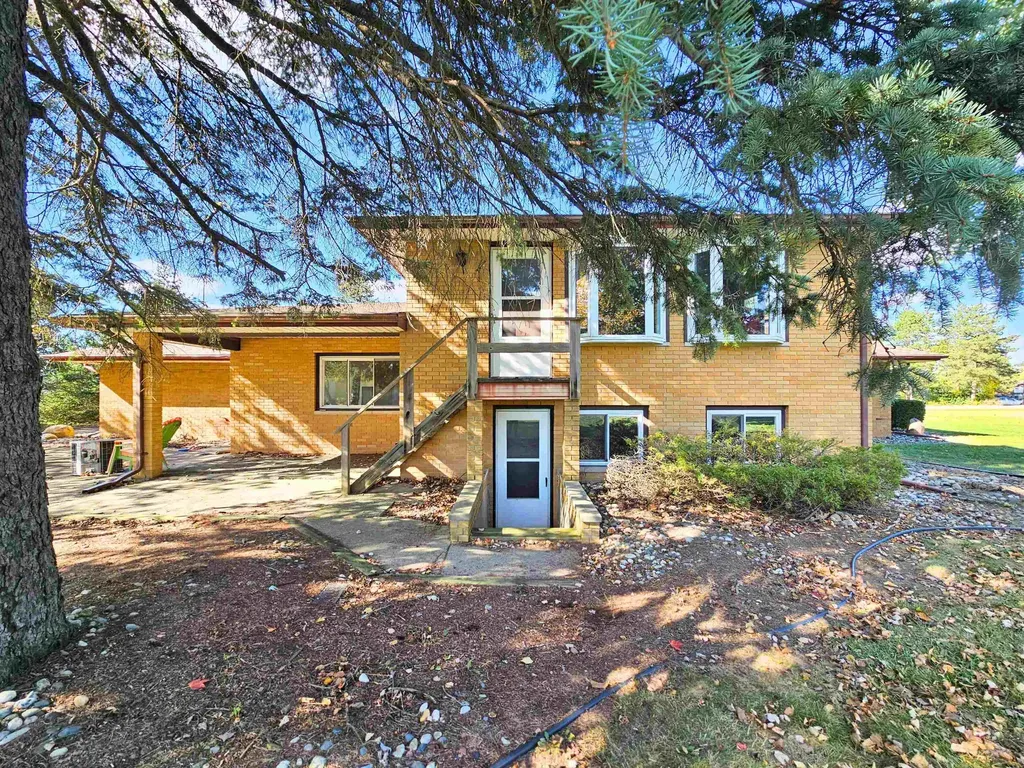 1143 W Wilson Road Vienna Charter Township MI 48420