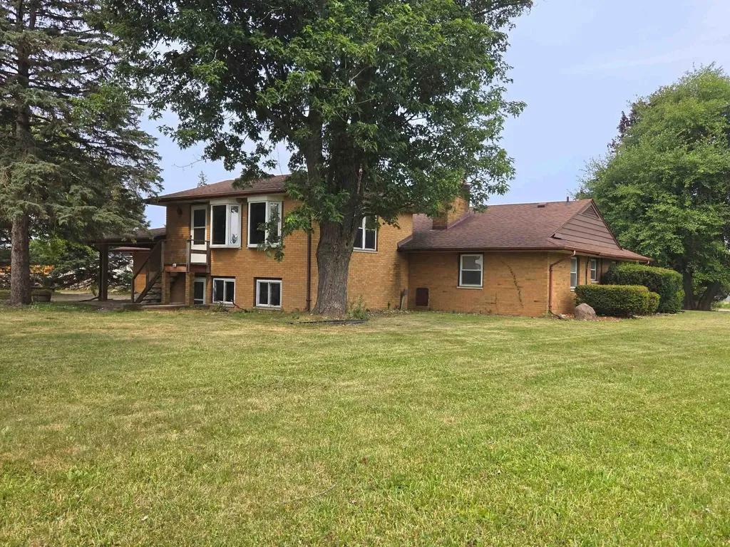 1143 W Wilson Road Vienna Charter Township MI 48420
