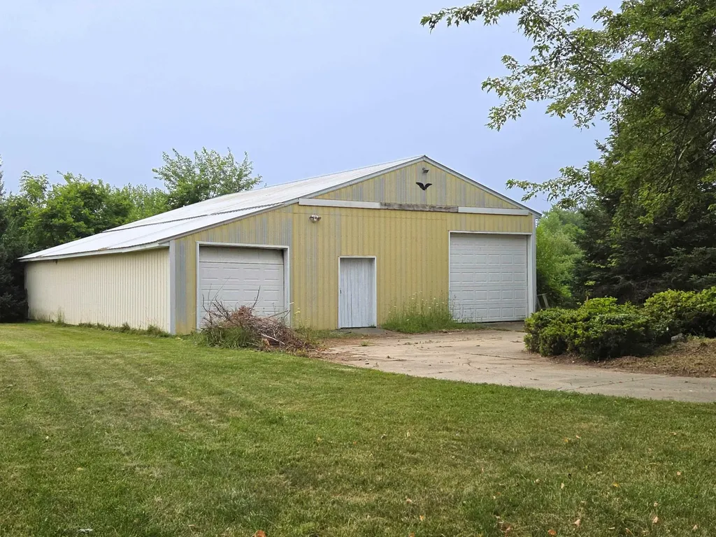 1143 W Wilson Road Vienna Charter Township MI 48420