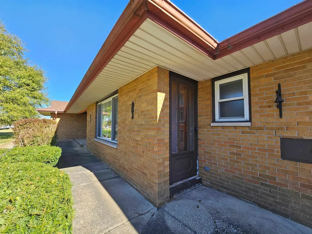1143 W Wilson Road Vienna Charter Township MI 48420