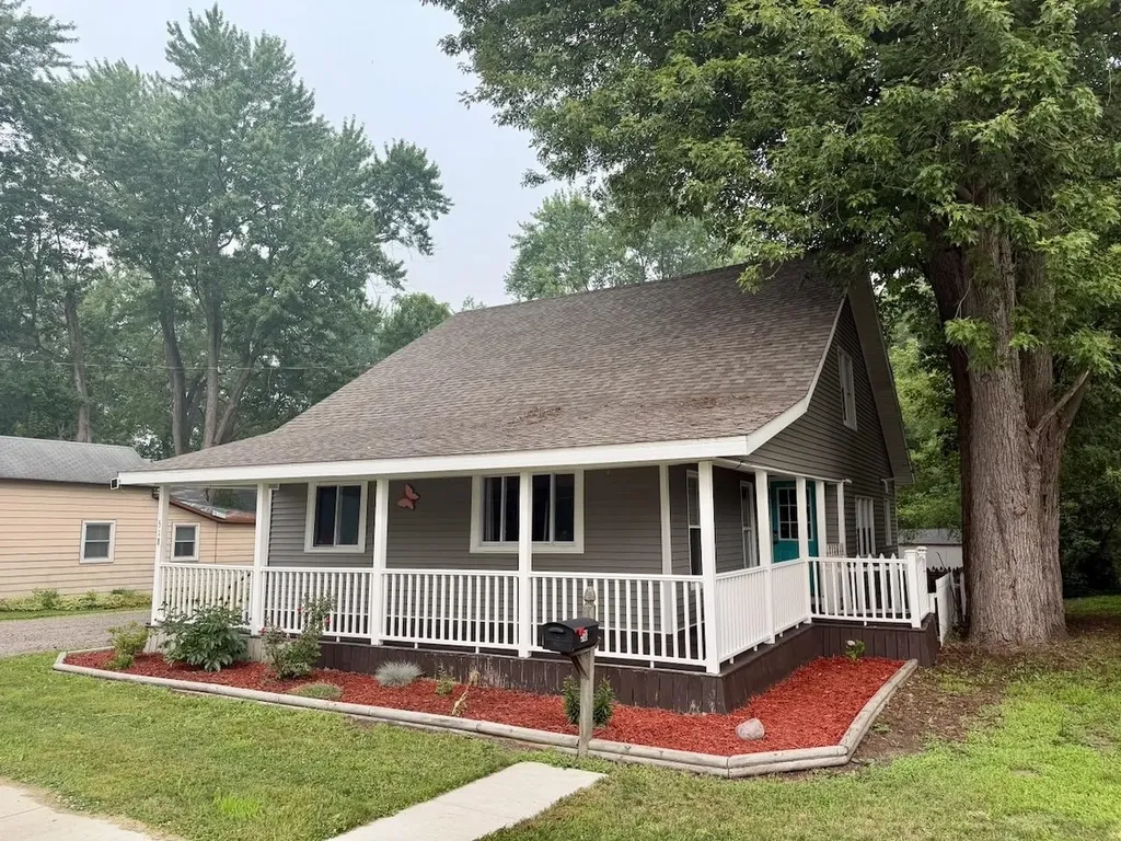 518 W Belle Avenue St. Charles Village MI 48655