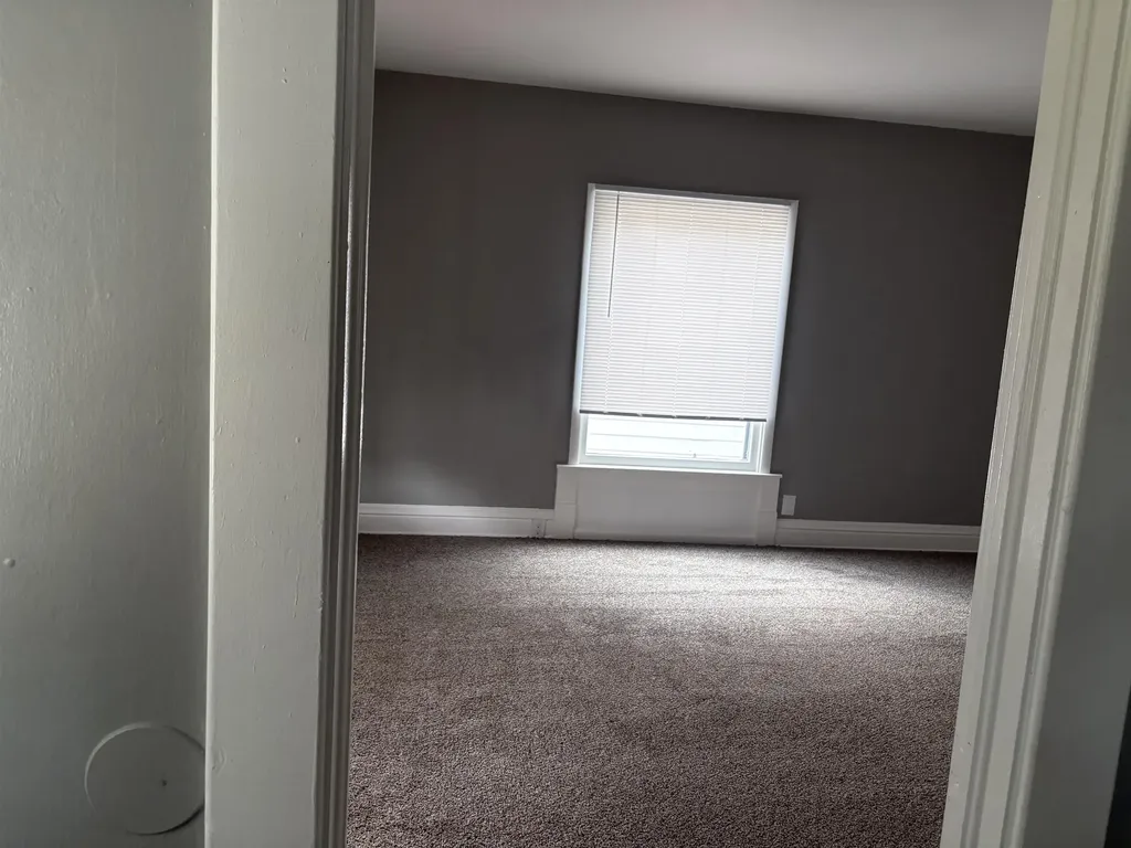 629 Woodlawn Avenue Owosso City MI 48867
