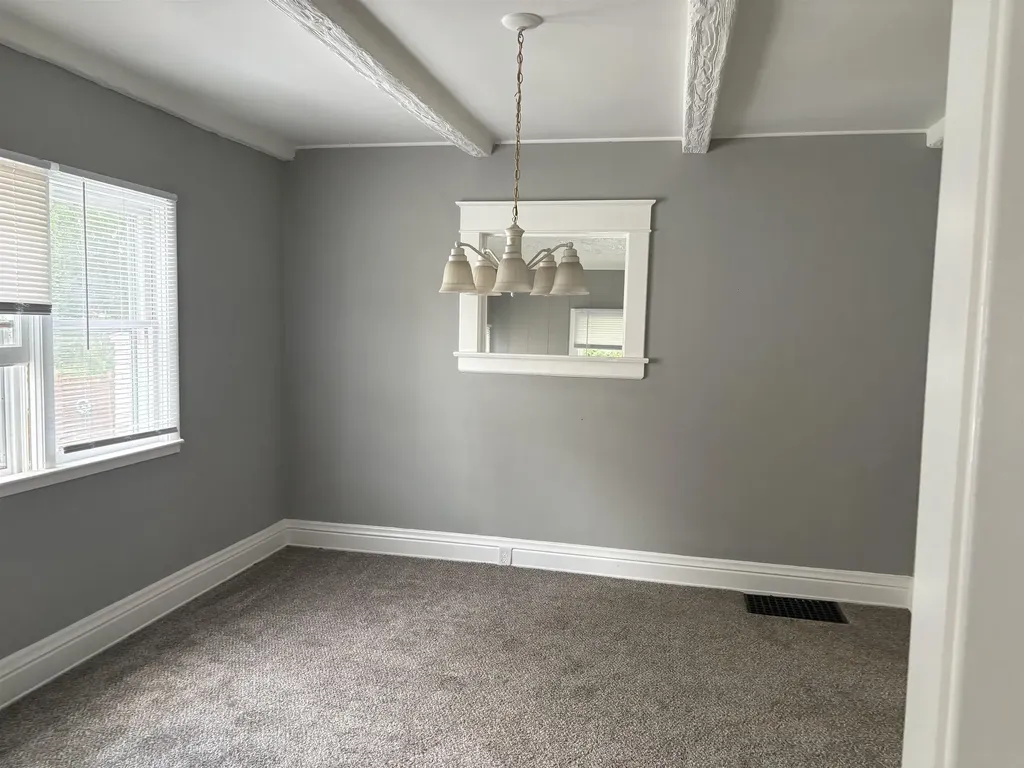 629 Woodlawn Avenue Owosso City MI 48867