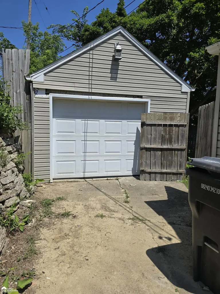 3116 Norwood Drive Flint City MI 48503