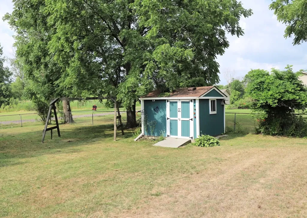 7437 N Linden Road Mt. Morris Township MI 48458