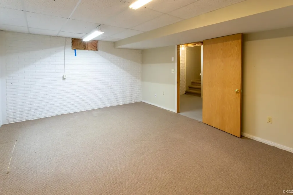 2229 Hunter Lane Burton City MI 48519