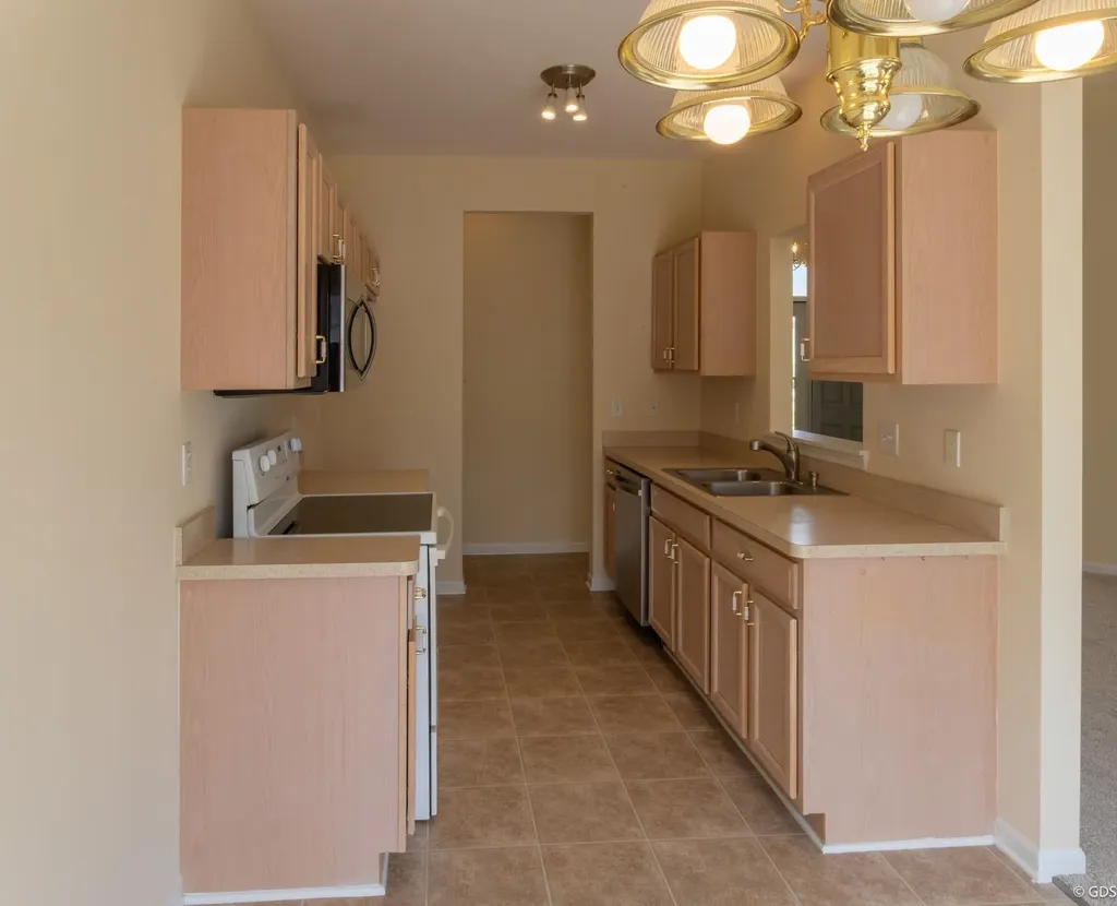 2229 Hunter Lane Burton City MI 48519