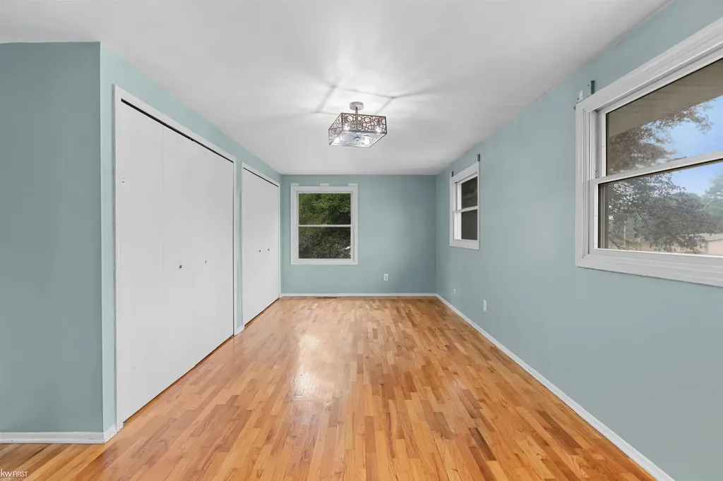 4333 Post Drive Flint Charter Township MI 48532