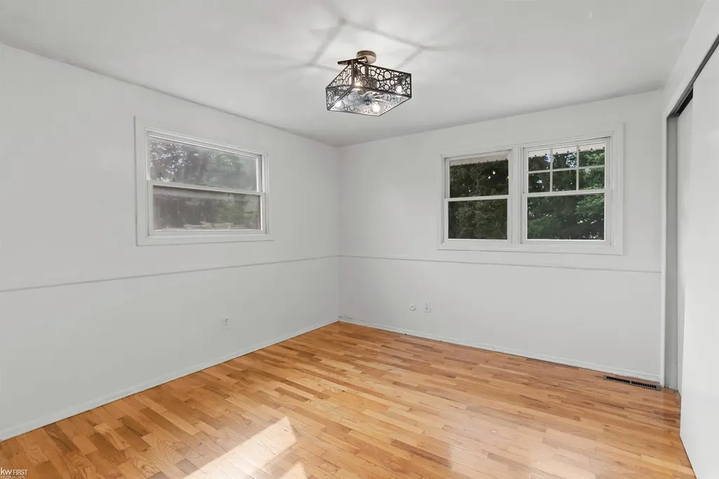 4333 Post Drive Flint Charter Township MI 48532