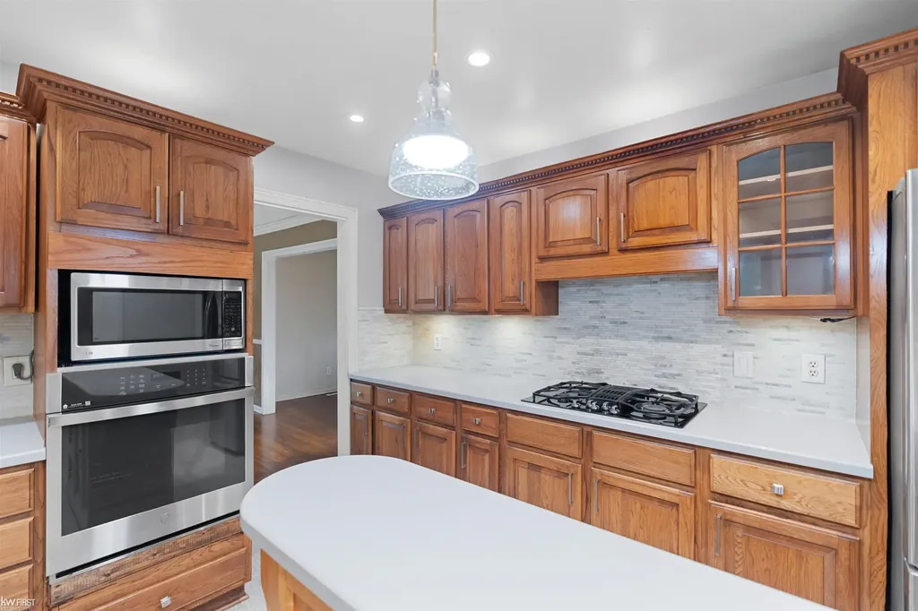 4333 Post Drive Flint Charter Township MI 48532