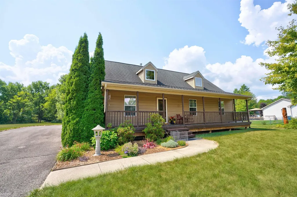 1201 Lexa Lane Mundy Township MI 48507