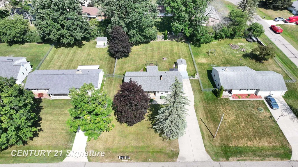 2216 Cashin Street Burton City MI 48509