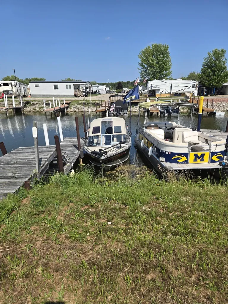 831 S Main, Unit 213 Street Au Gres City MI 48703