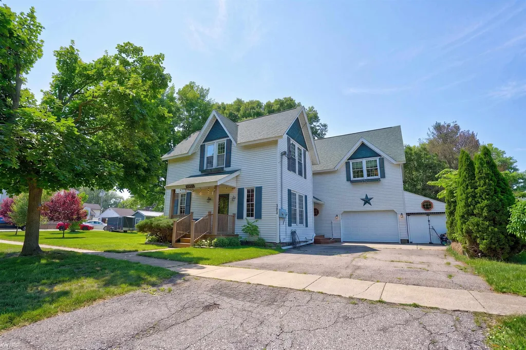 308 Emily Street Flushing City MI 48433
