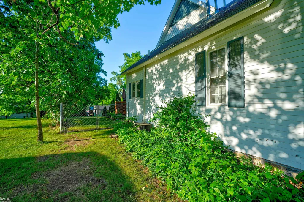308 Emily Street Flushing City MI 48433
