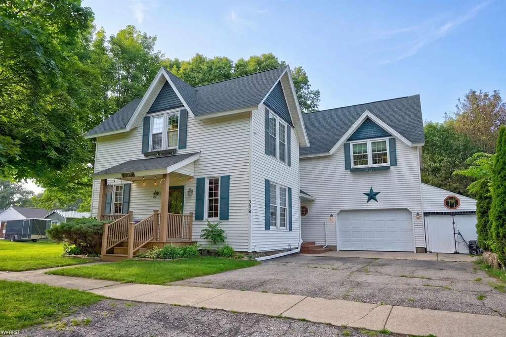 308 Emily Street Flushing City MI 48433