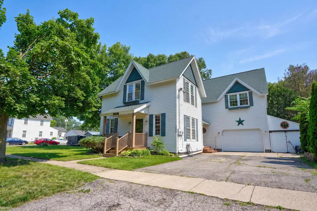 308 Emily Street Flushing City MI 48433