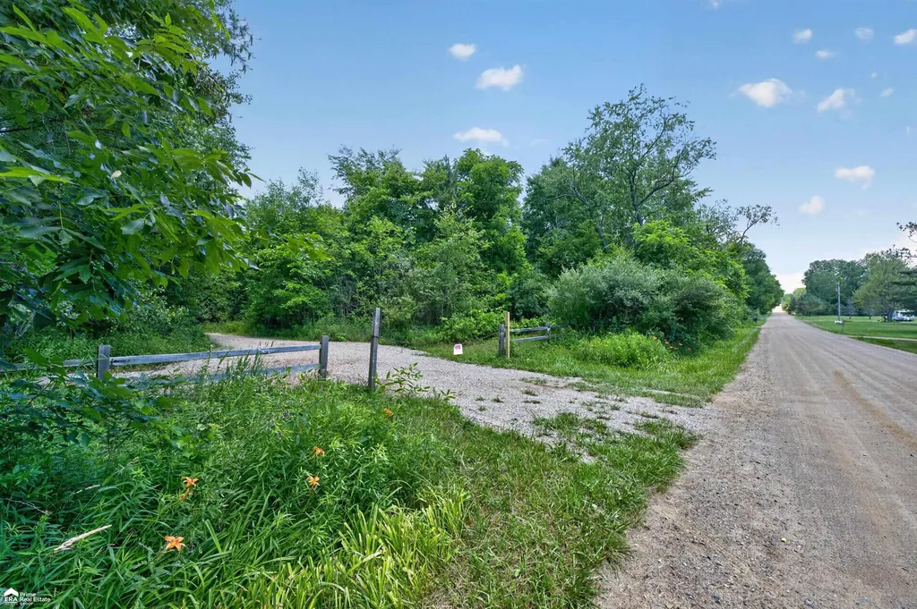 5498 Piersonville Road Marathon Township MI 48421