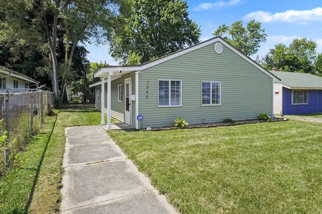 1848 S Averill Avenue Flint City MI 48503