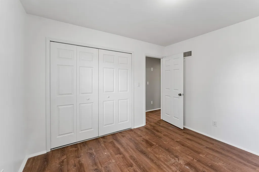 5226 Washtenaw Street Burton City MI 48509