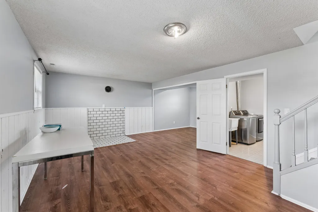 5226 Washtenaw Street Burton City MI 48509