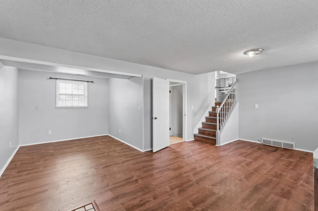 5226 Washtenaw Street Burton City MI 48509