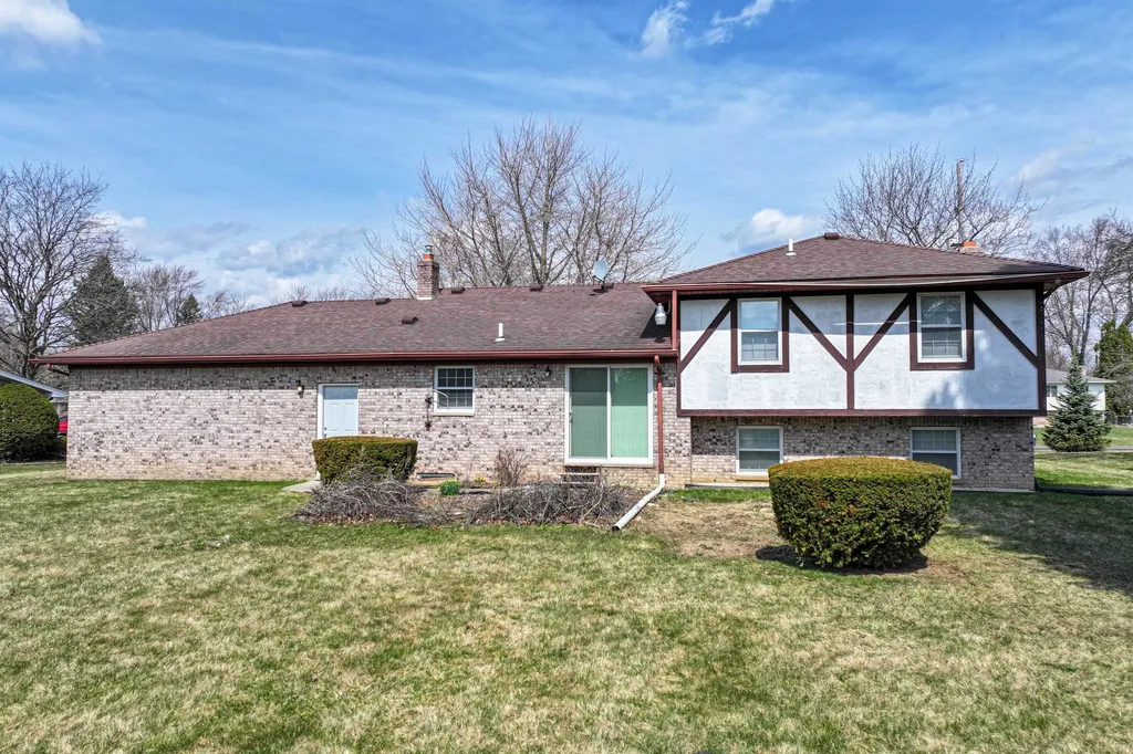 5226 Washtenaw Street Burton City MI 48509