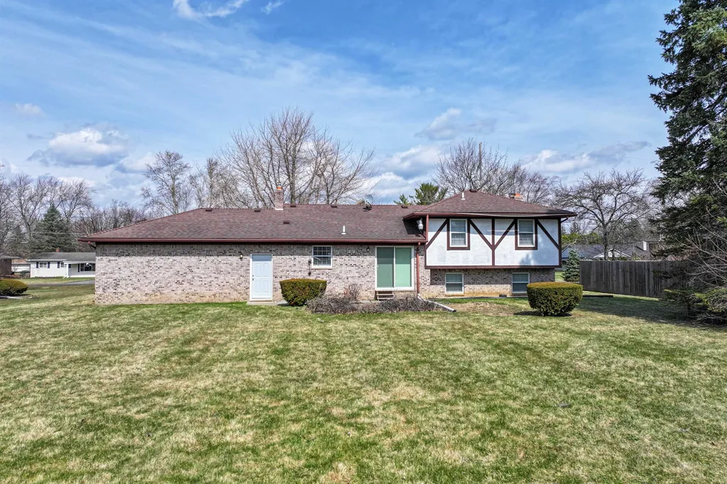 5226 Washtenaw Street Burton City MI 48509