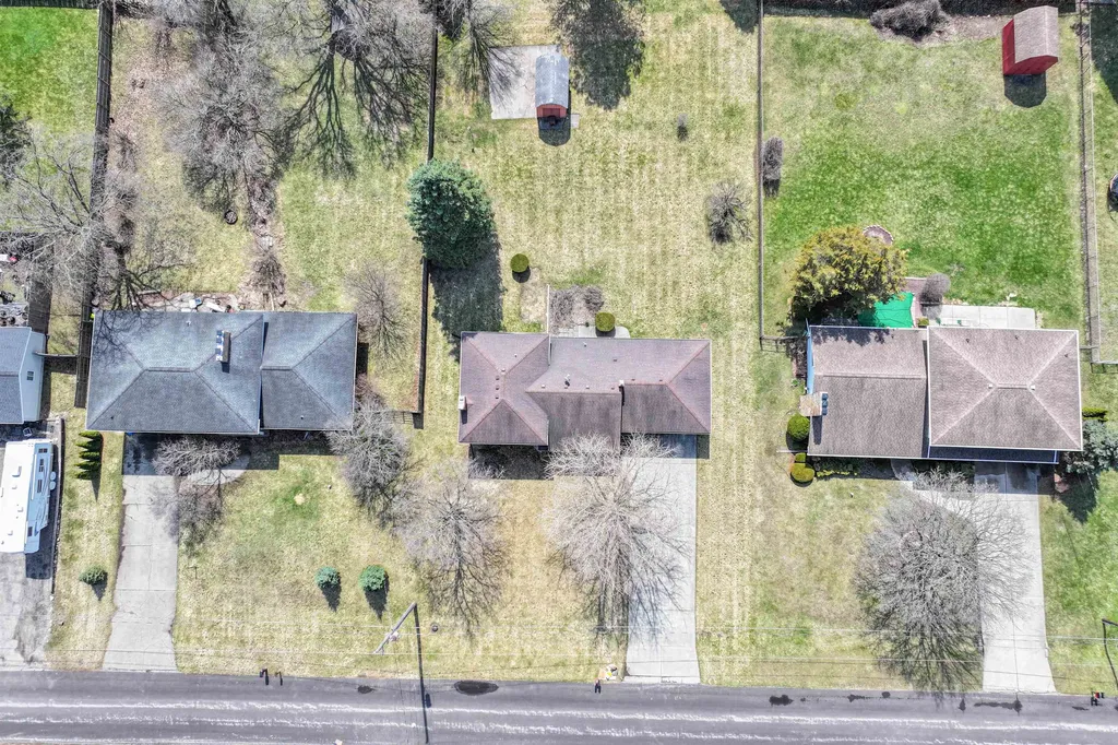 5226 Washtenaw Street Burton City MI 48509
