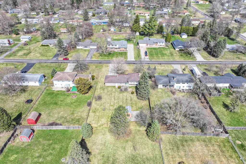 5226 Washtenaw Street Burton City MI 48509