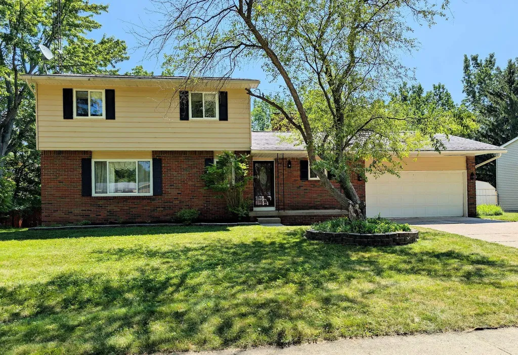 333 Windy Bluff Street Flushing City MI 48433